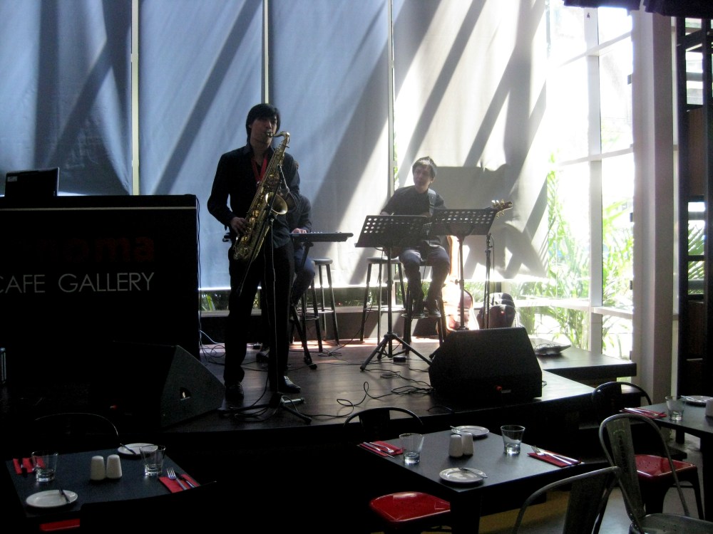 Jazz and good food on a Sunday afternoon, just perfect. 