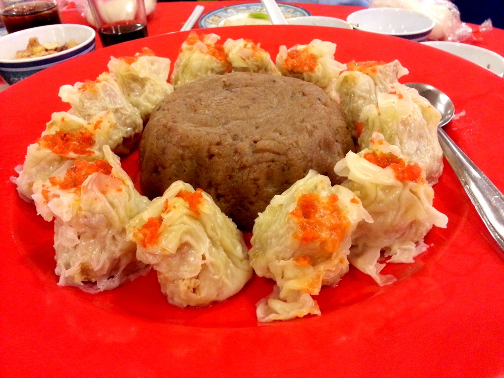 Sio Bee (Siew Mai) and Ou Nee (Mashed Taro/Yam)