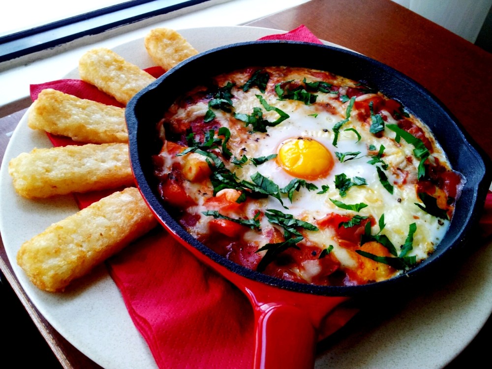 Baked egg with zucchini and Capsicum served with Simplot Mini Hash Browns.
