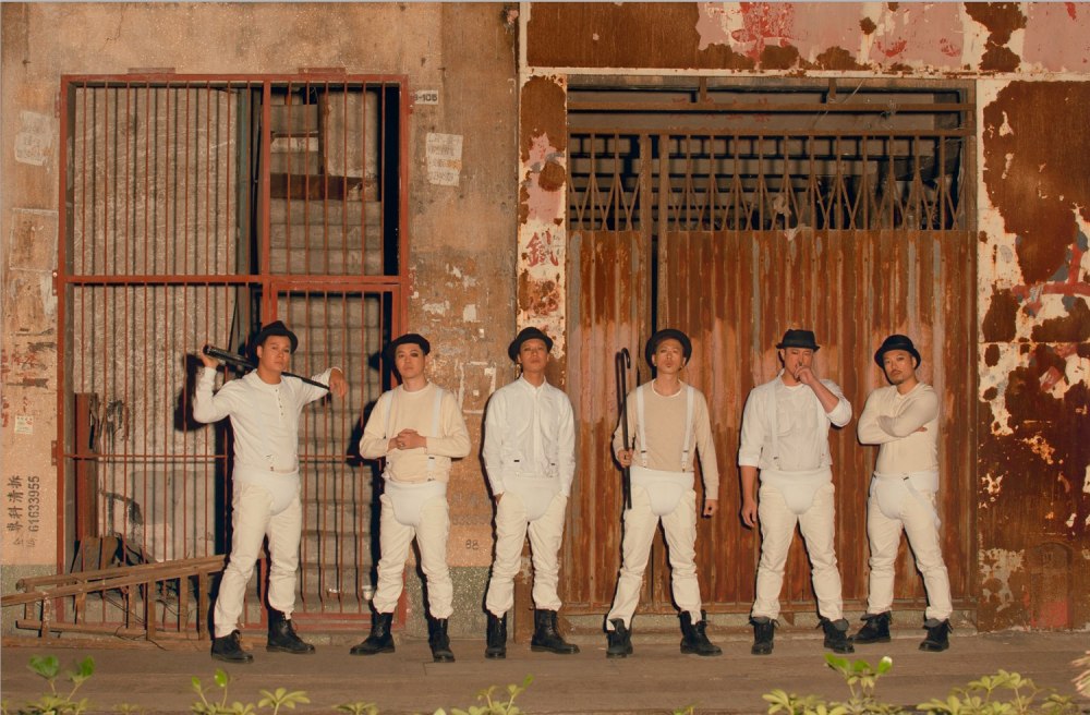 919699_619629211399765_1754990868_o