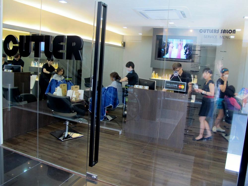 All glass wall gives it a clean look.