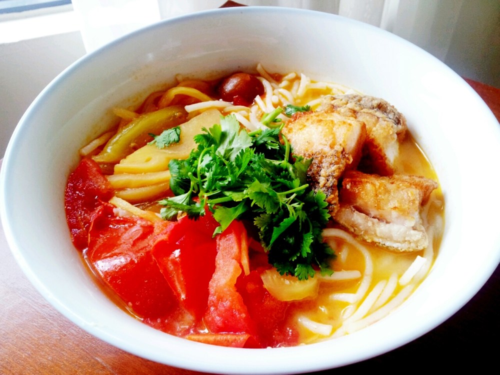 Can't get enough of that lovely red tomatoes!