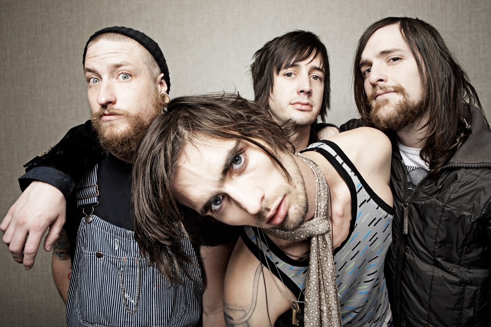 I wanna I wanna I wanna touch you, you wanna touch me too!