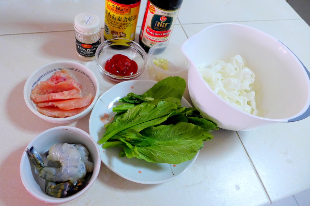 Mise en place, missing some cornstarch and chicken stock.