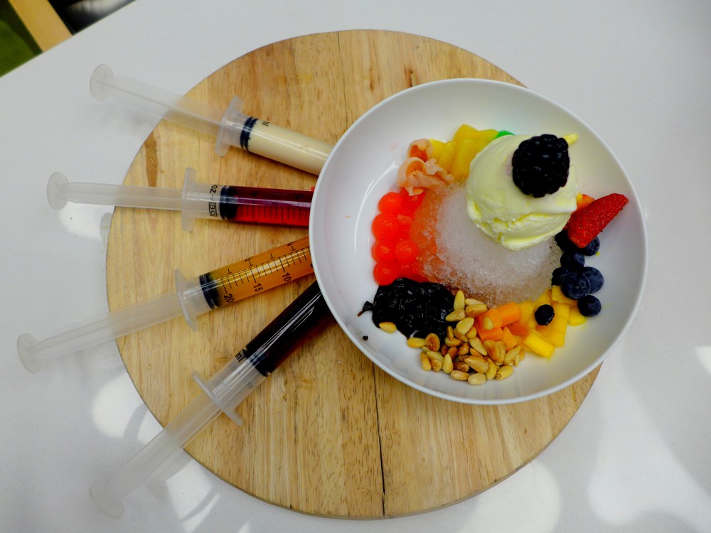 Eight Treasures Ais Kacang