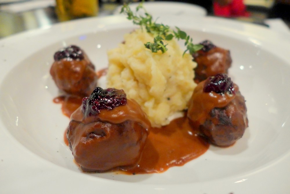 Meatballs & Mashed Potato served with Gravy and Mixed Berries jam - RM27.50 