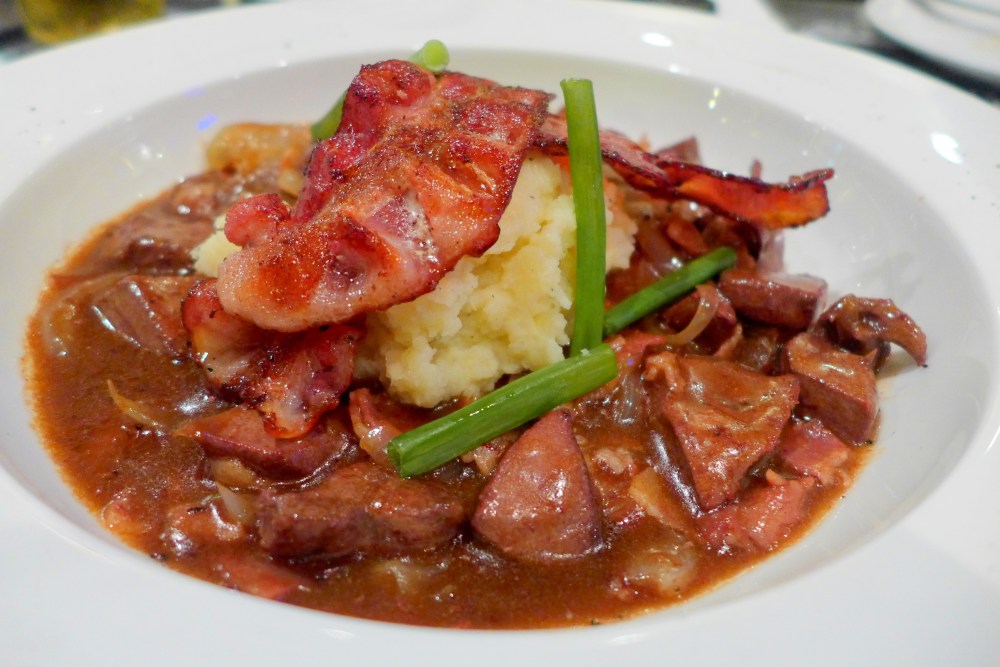 Liver, Onion & Bacon with Mashed Potato, Onion Gravy and Crispy Steaky bacon - RM26.80++ 
